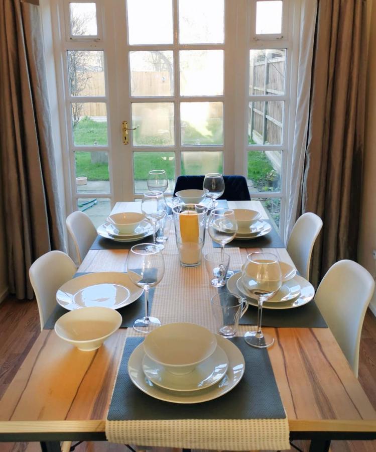 Emerald House - Spacious 3 Bed House With Ensuite Parking Gardens And Netflix Leamington Spa Exterior photo